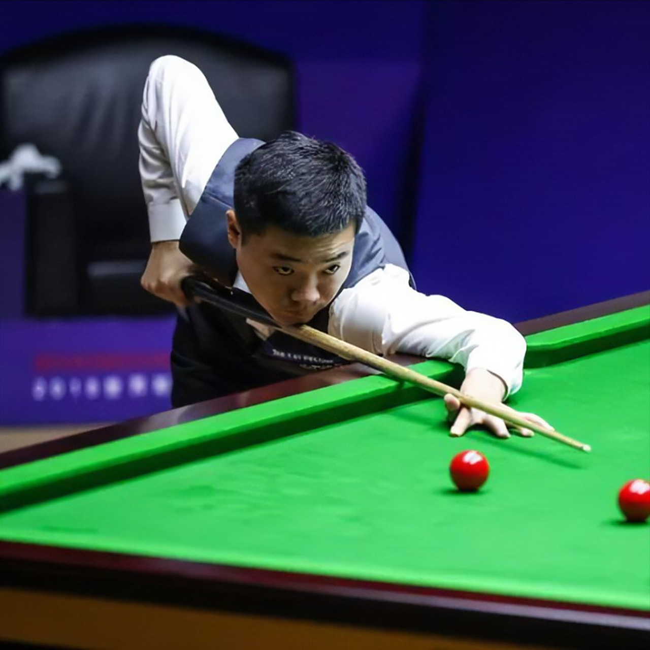 姆斯与NB 姆斯与NB